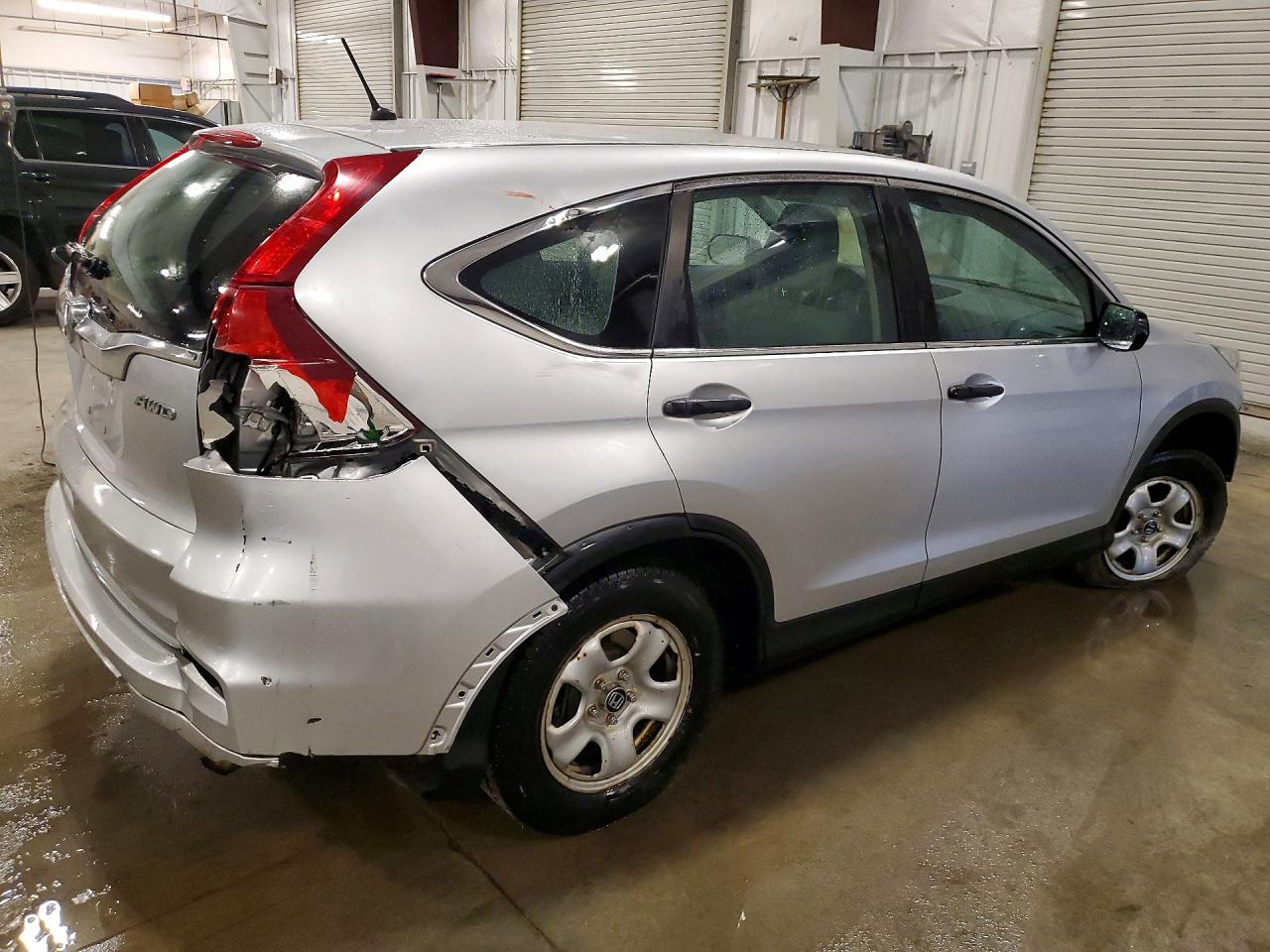 2015 HONDA CR-V LX photo 5