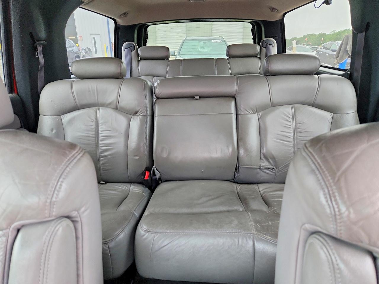 2001 CHEVROLET SUBURBAN K1500 photo 19