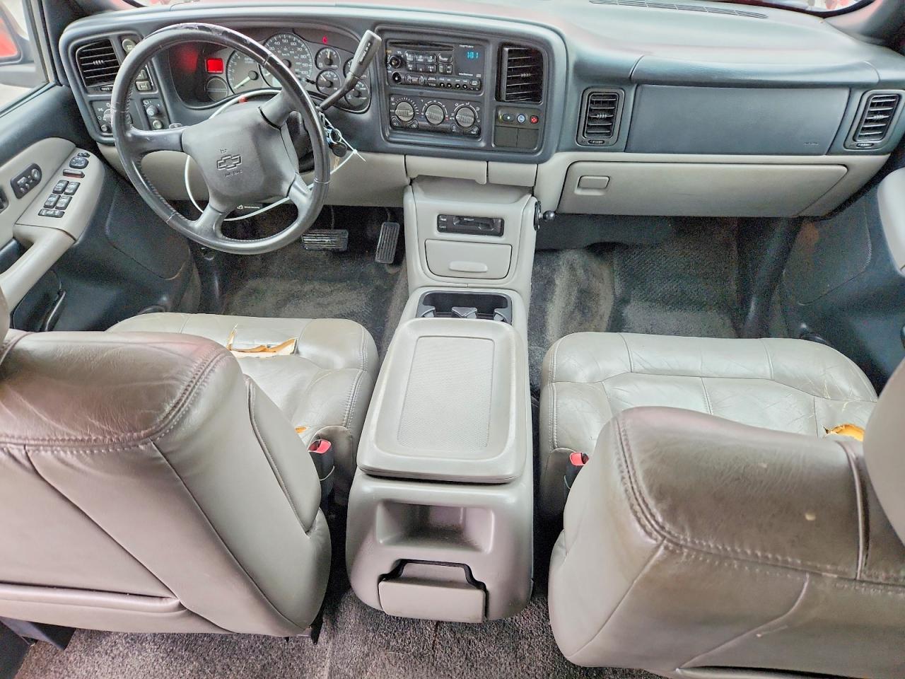 2001 CHEVROLET SUBURBAN K1500 photo 15