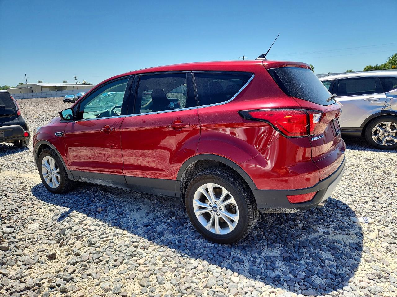 2019 FORD ESCAPE SE photo 3