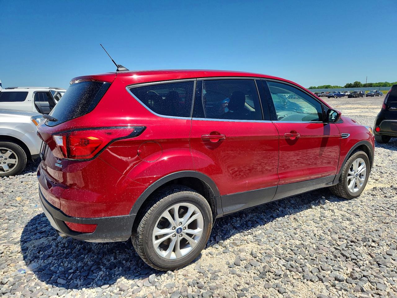 2019 FORD ESCAPE SE photo 5