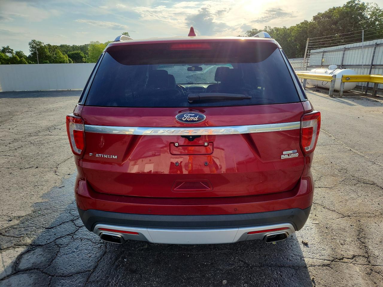 2016 FORD EXPLORER PLATINUM photo 11