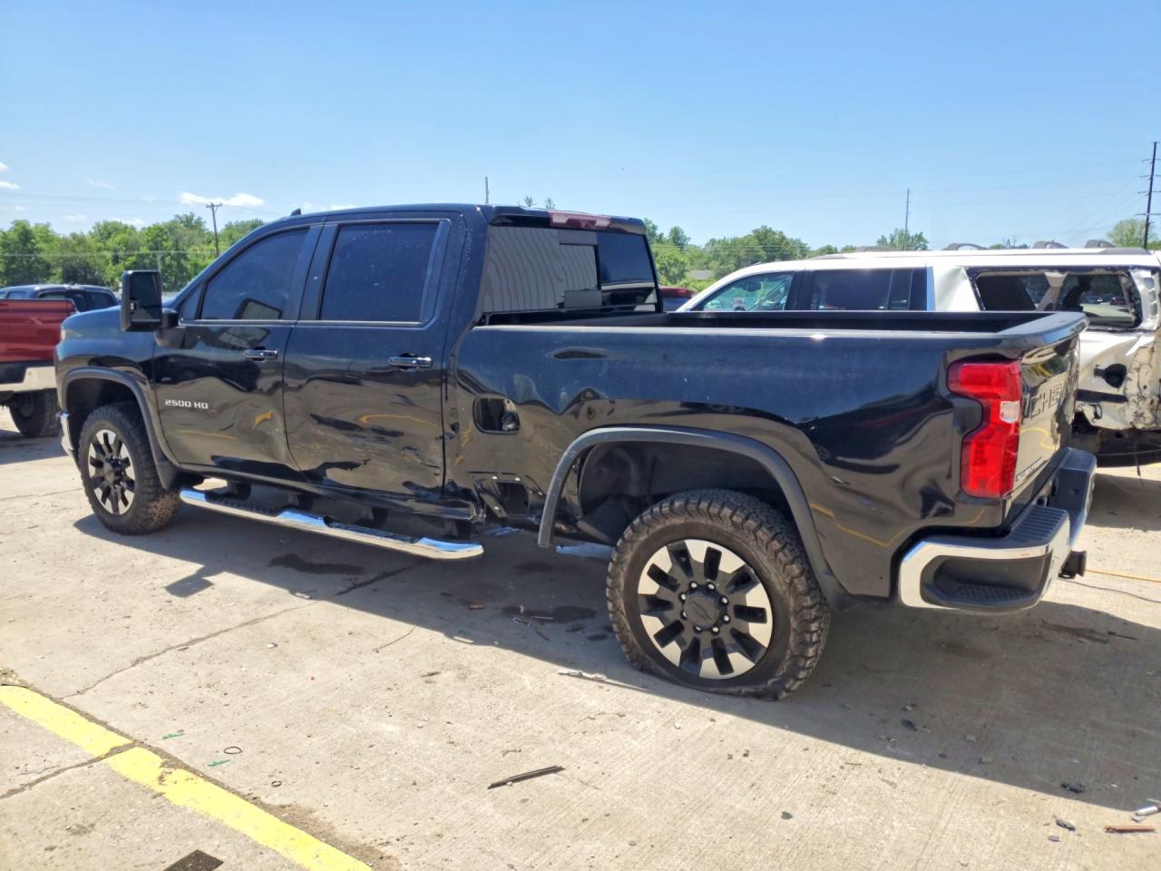 2020 CHEVROLET SILVERADO K2500 HEAVY DUTY LT photo 2