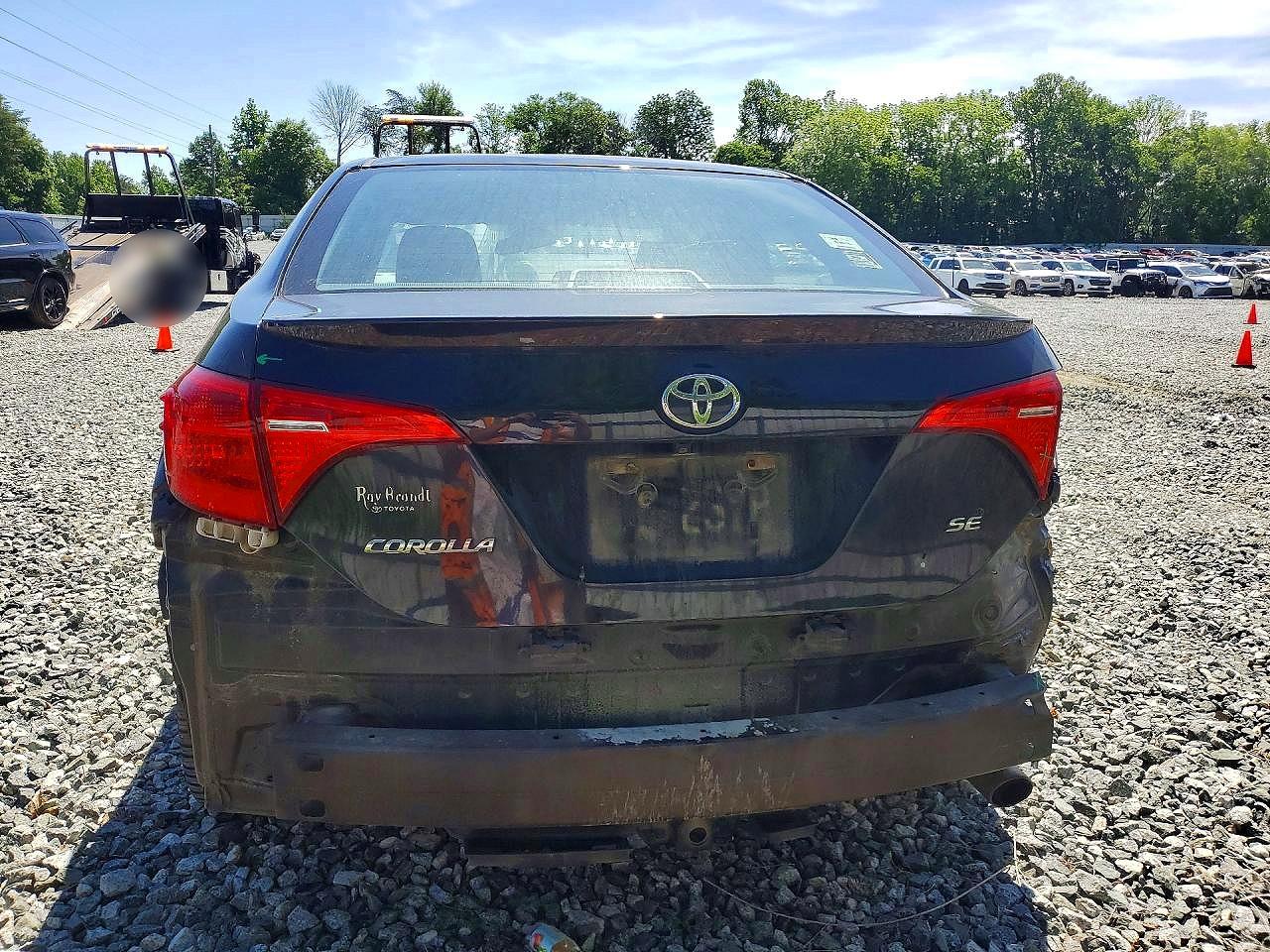 2017 TOYOTA COROLLA SE photo 11