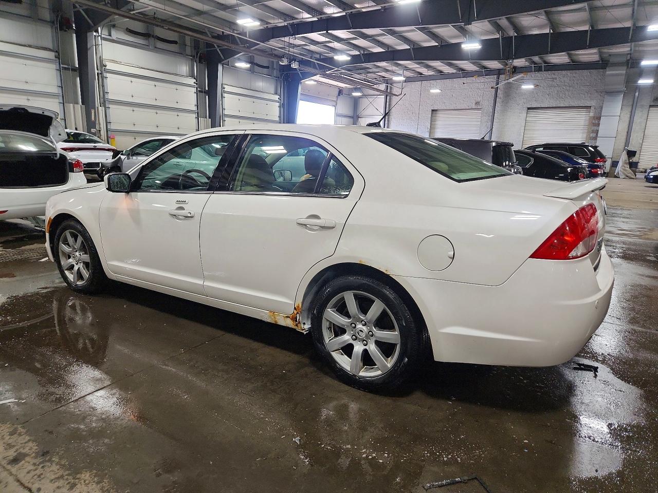 2010 MERCURY MILAN PREMIER photo 3
