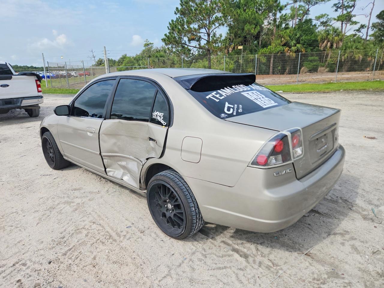 2002 HONDA CIVIC LX photo 3