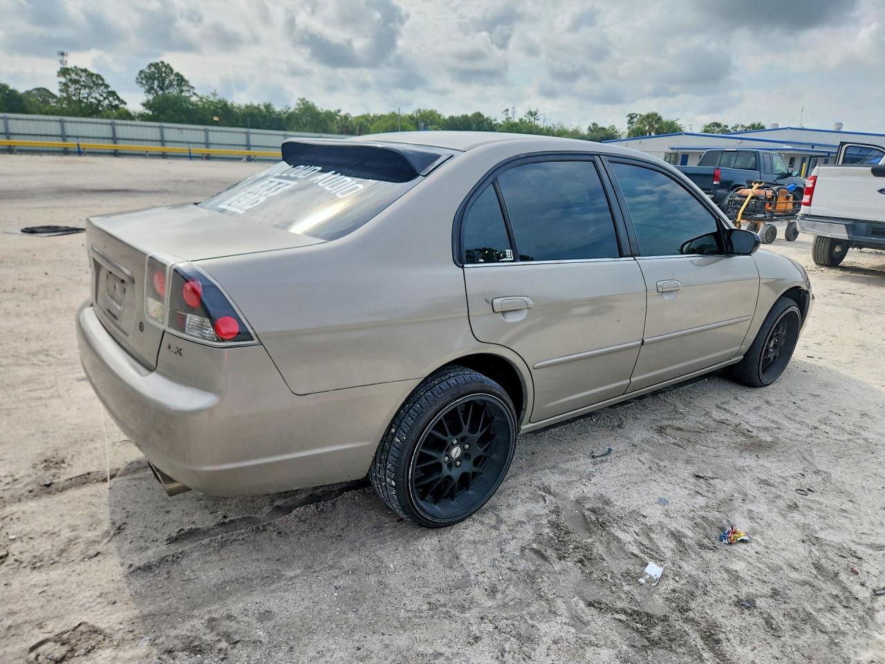 2002 HONDA CIVIC LX photo 5