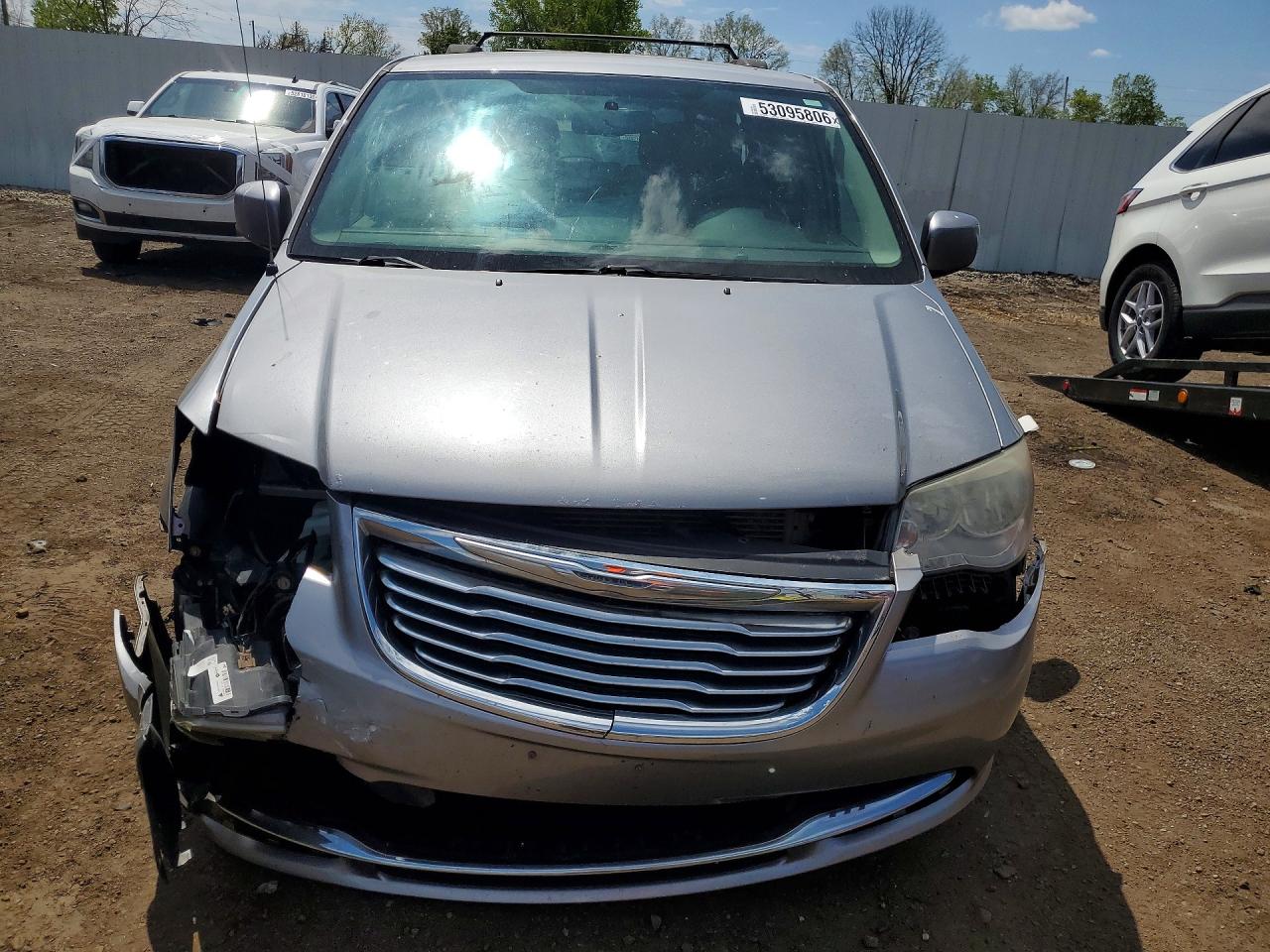 2013 CHRYSLER TOWN & COUNTRY TOURING photo 9
