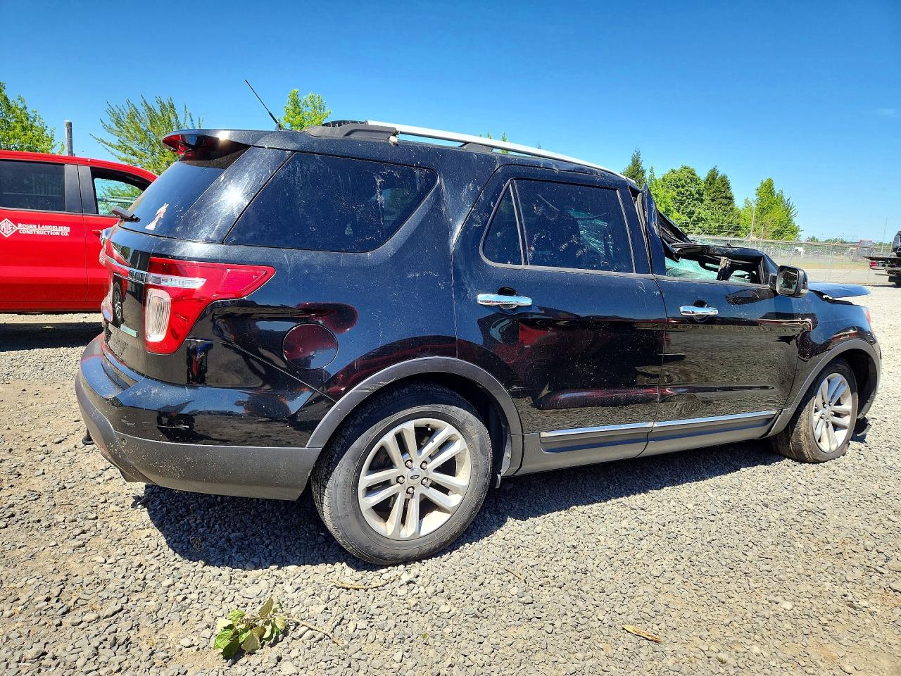 2013 FORD EXPLORER XLT photo 3