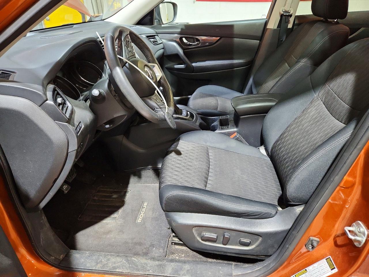 2018 NISSAN ROGUE SV photo 13