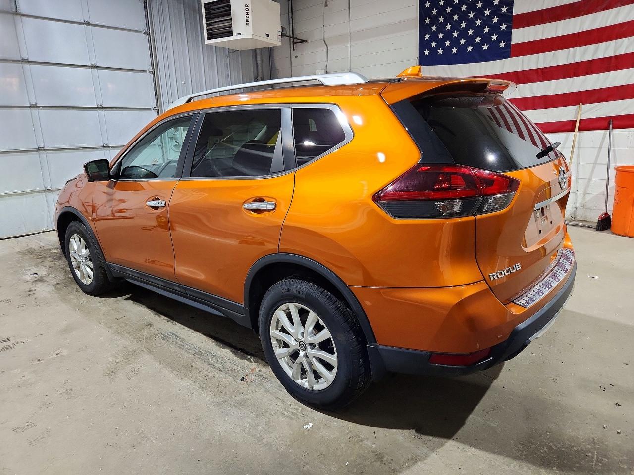 2018 NISSAN ROGUE SV photo 3