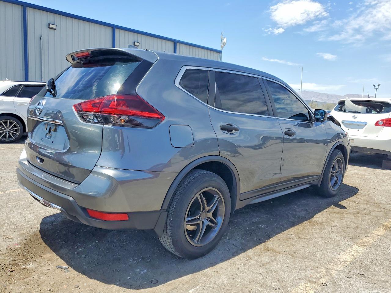 2020 NISSAN ROGUE S photo 7