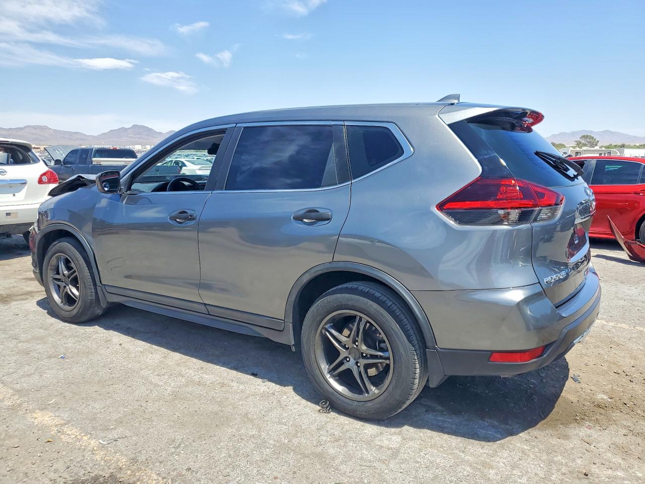2020 NISSAN ROGUE S photo 4