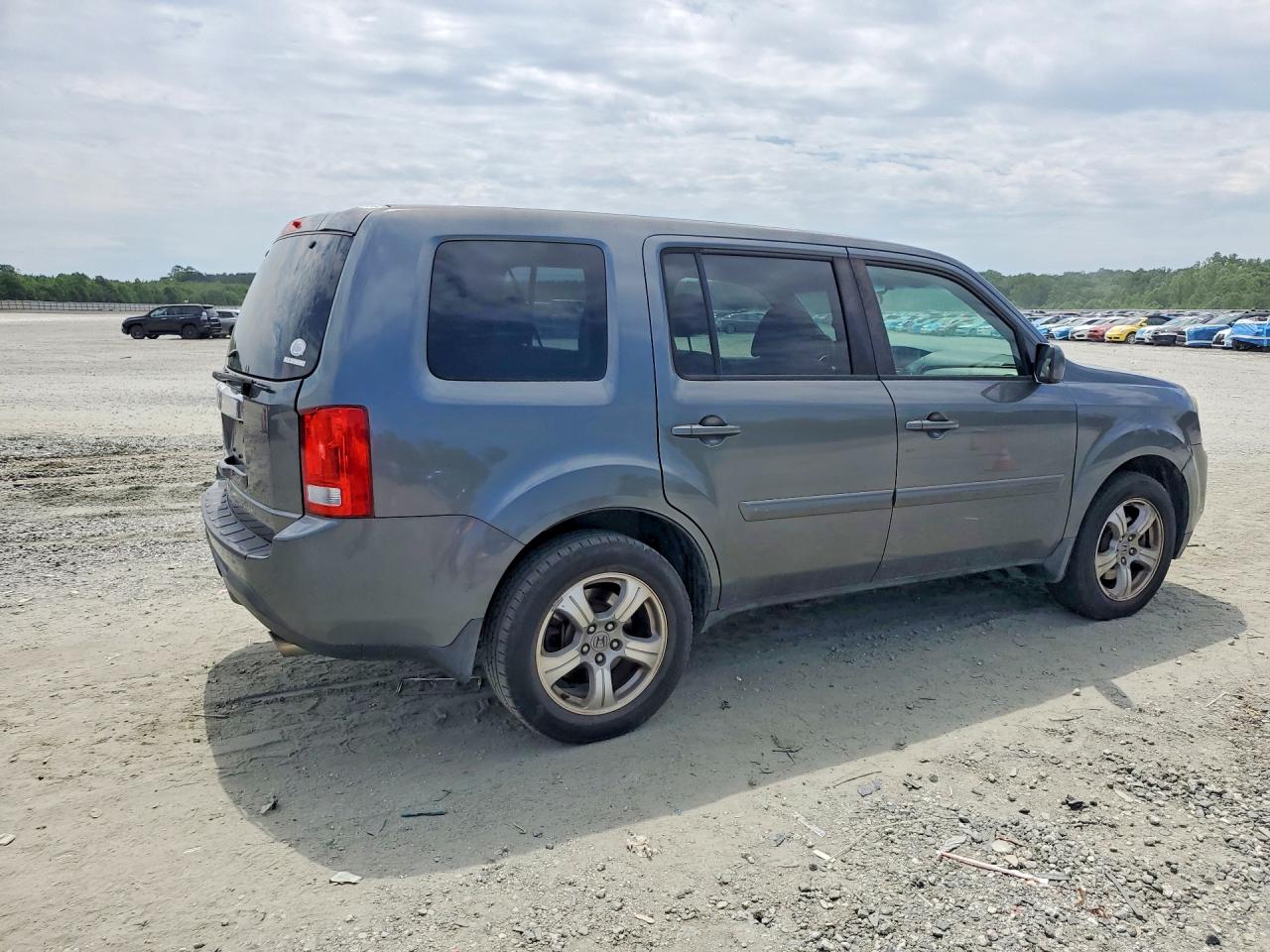 2012 HONDA PILOT photo 7