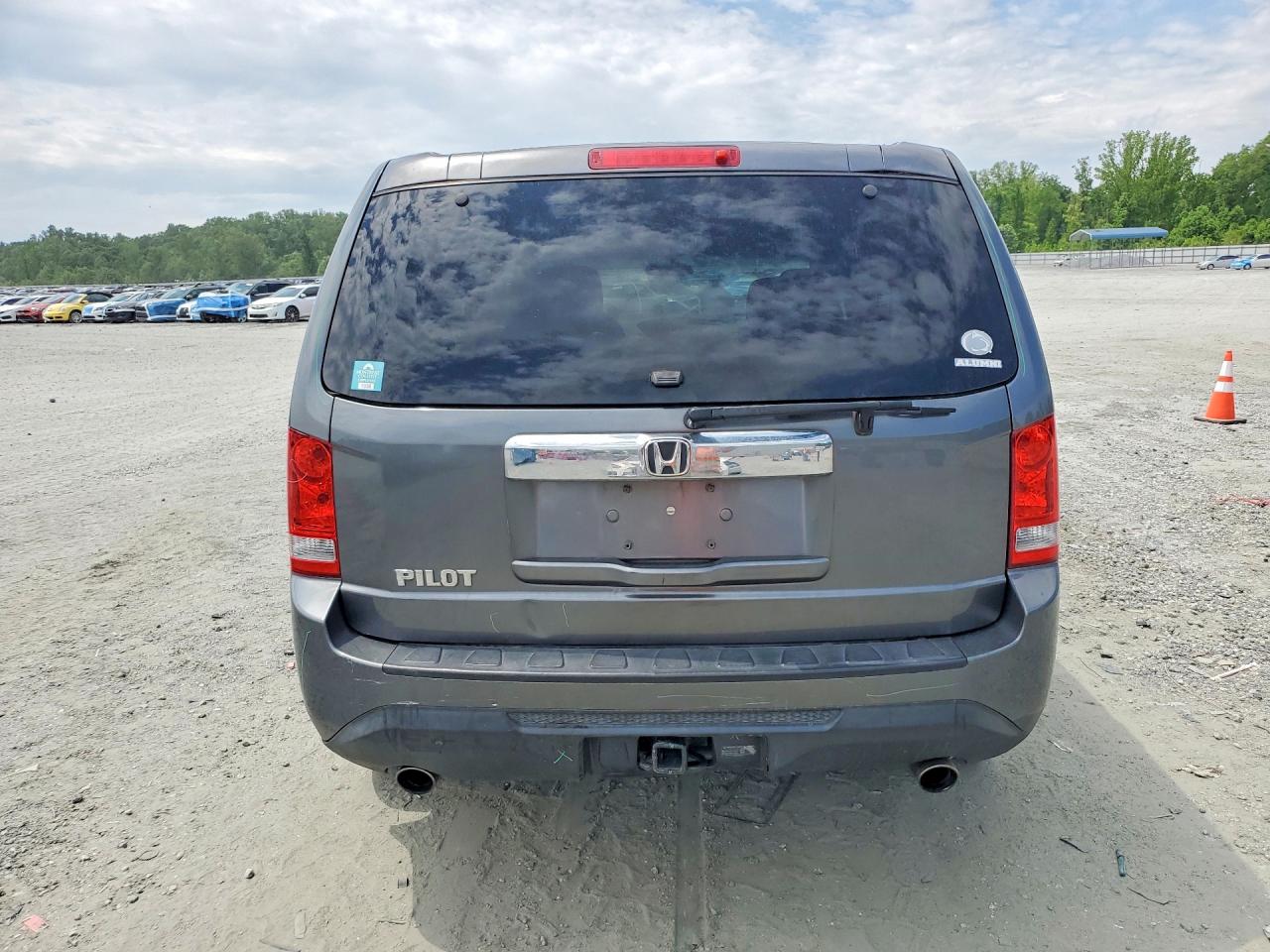 2012 HONDA PILOT photo 16