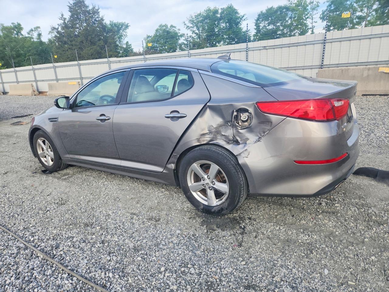 2015 KIA OPTIMA LX photo 4