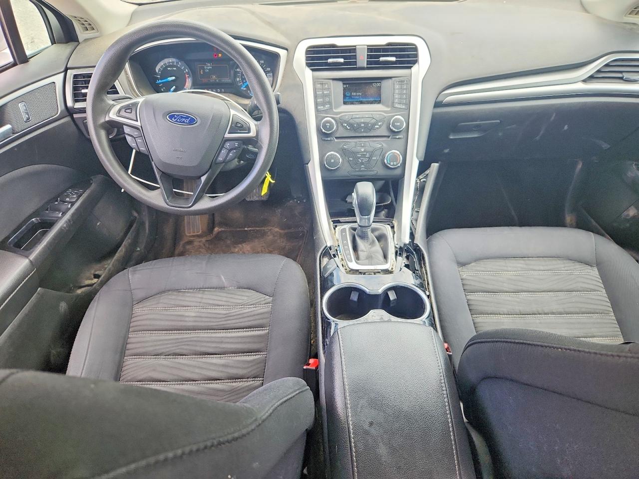 2016 FORD FUSION SE photo 22