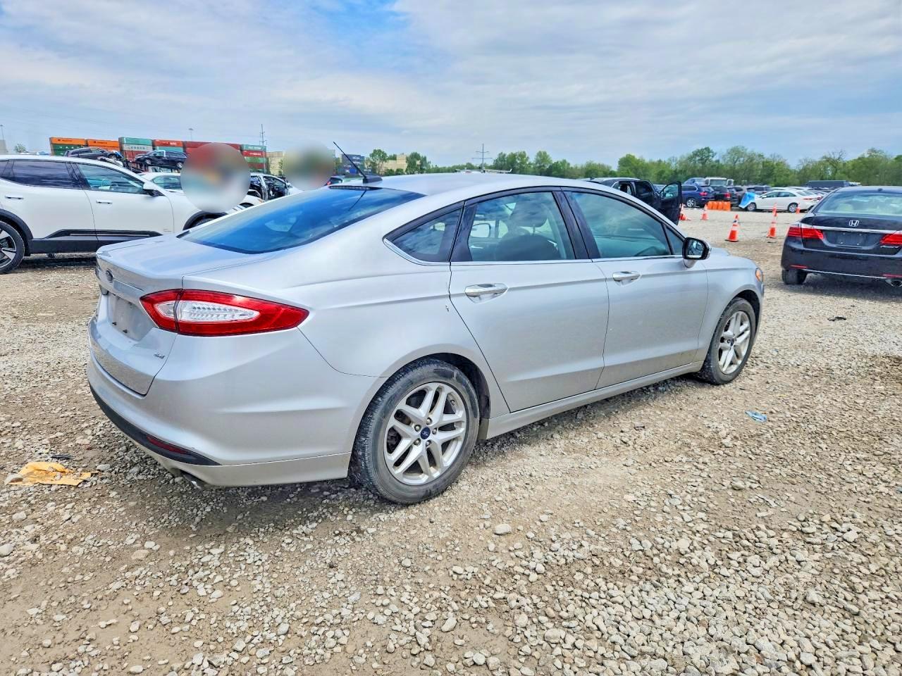 2016 FORD FUSION SE photo 7