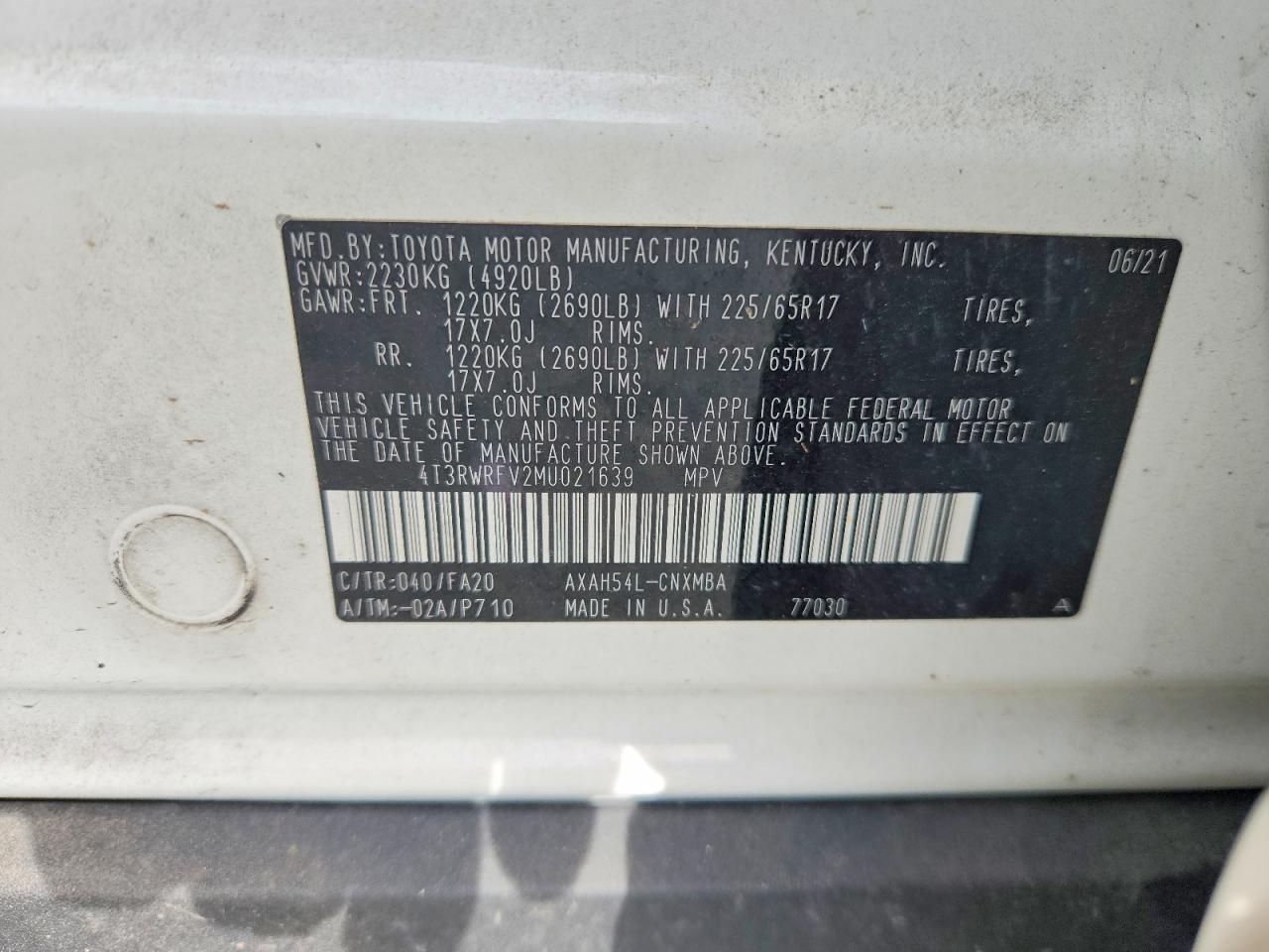 2021 TOYOTA RAV4 XLE photo 25