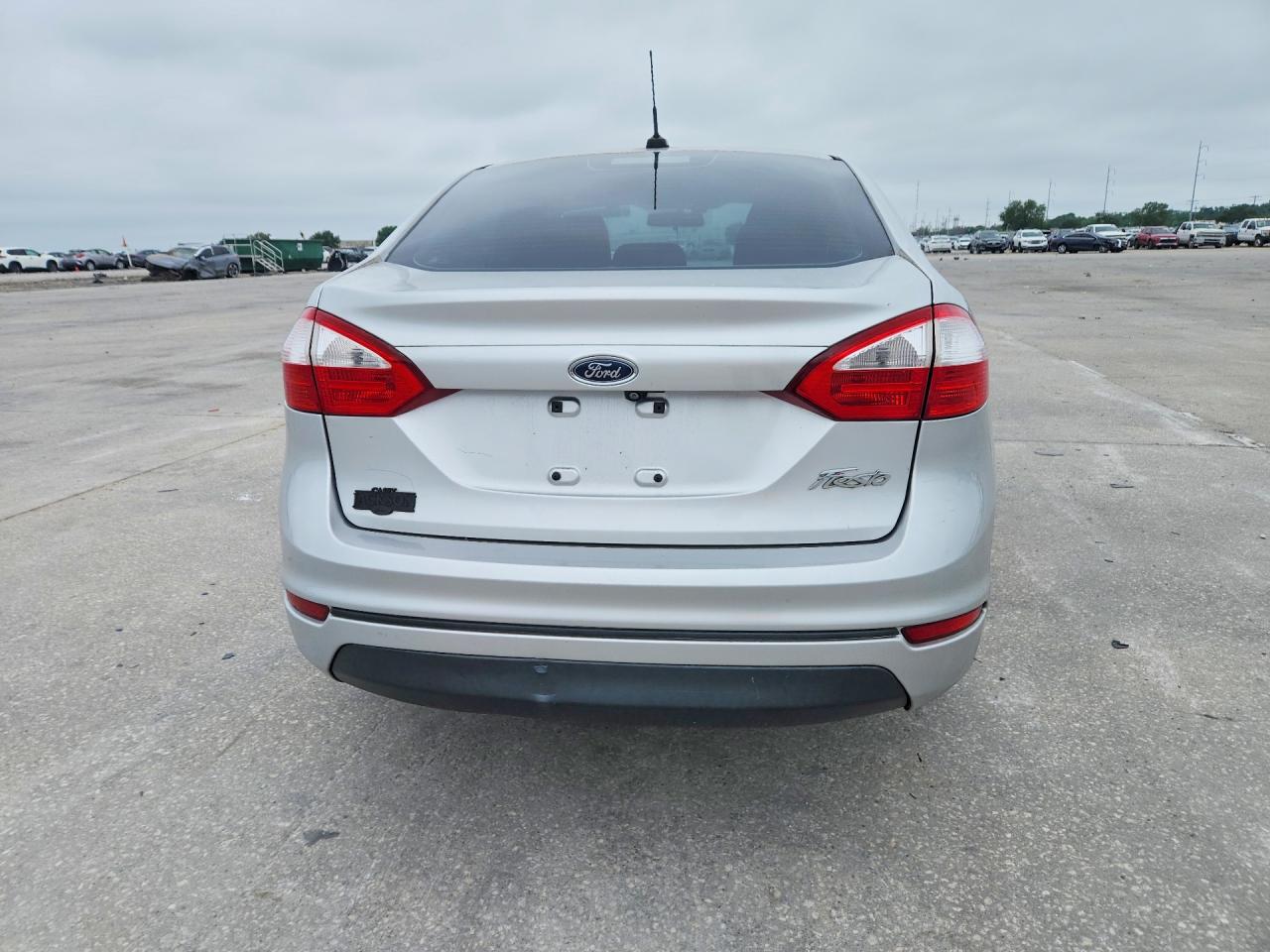 2019 FORD FIESTA S photo 11