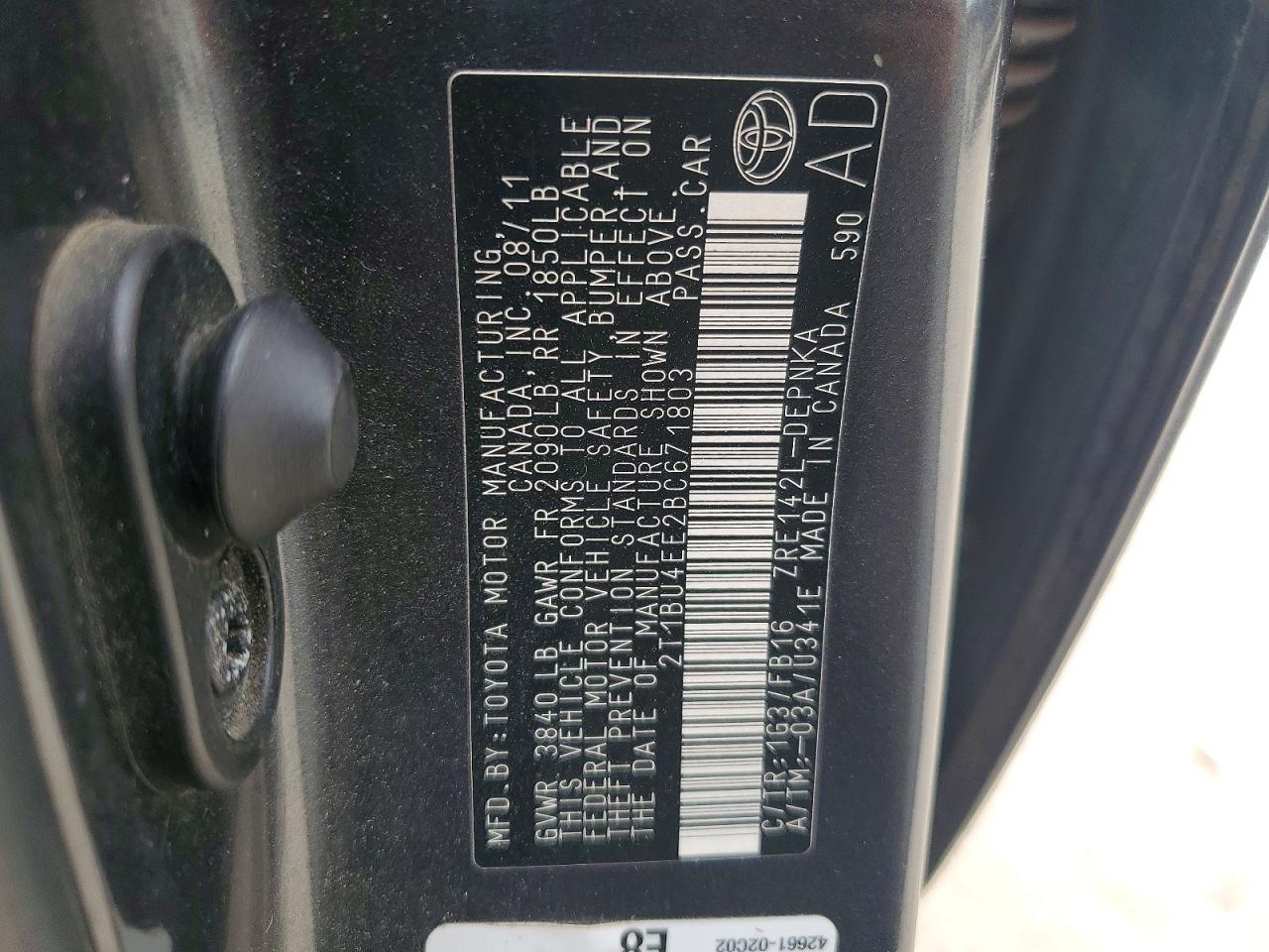 2011 TOYOTA COROLLA LE photo 34
