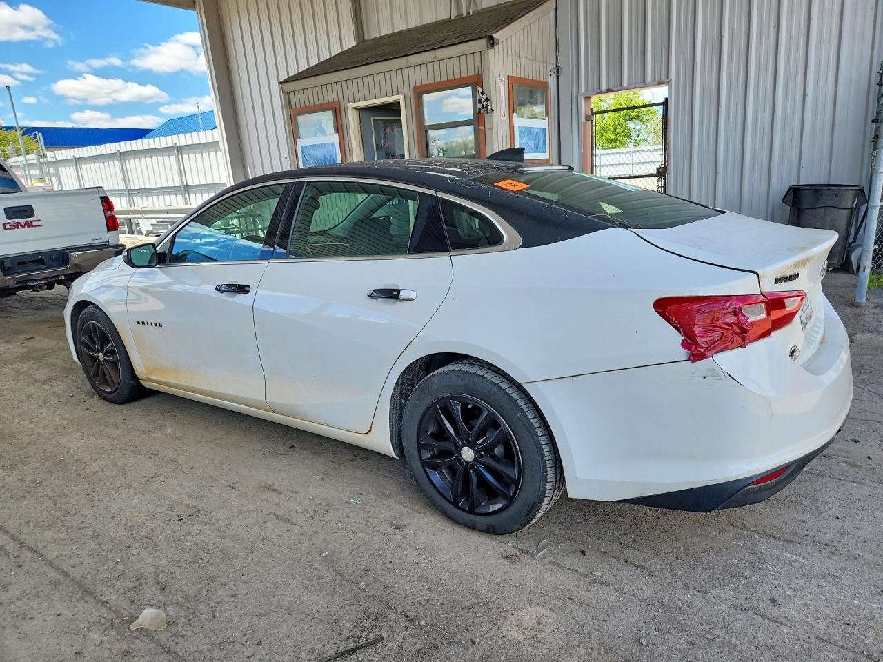2016 CHEVROLET MALIBU LT photo 3