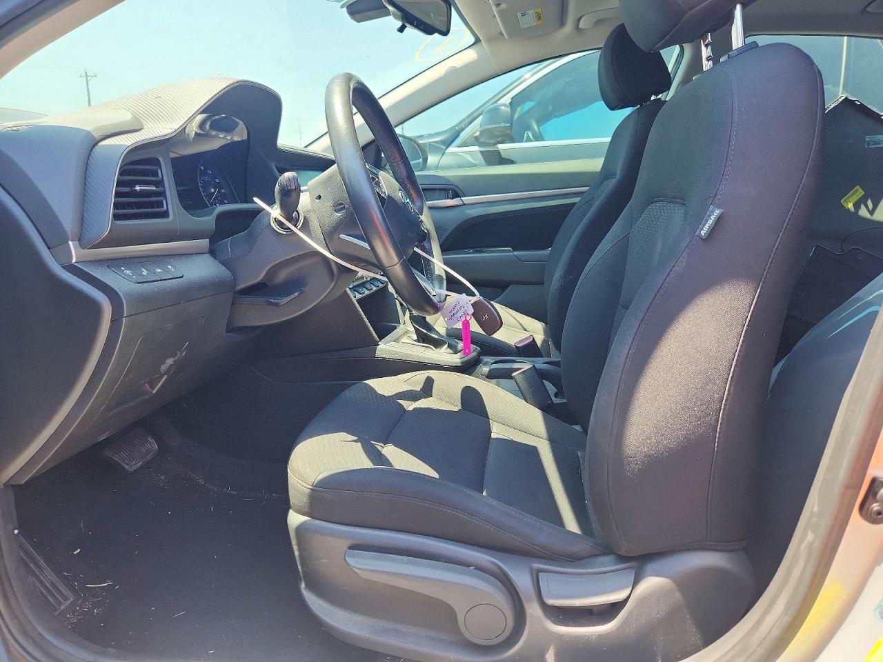 2019 HYUNDAI ELANTRA VALUE EDITION photo 19