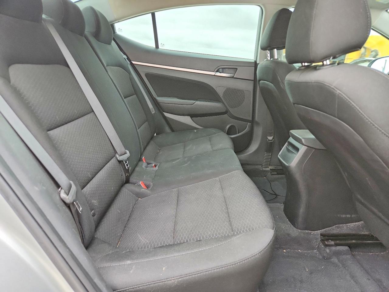2019 HYUNDAI ELANTRA VALUE EDITION photo 28