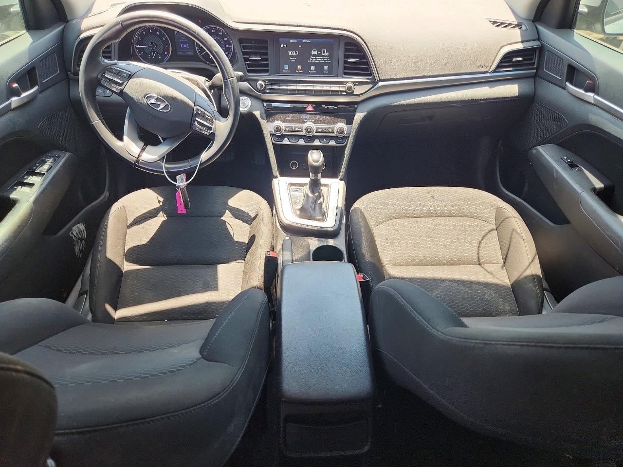 2019 HYUNDAI ELANTRA VALUE EDITION photo 22