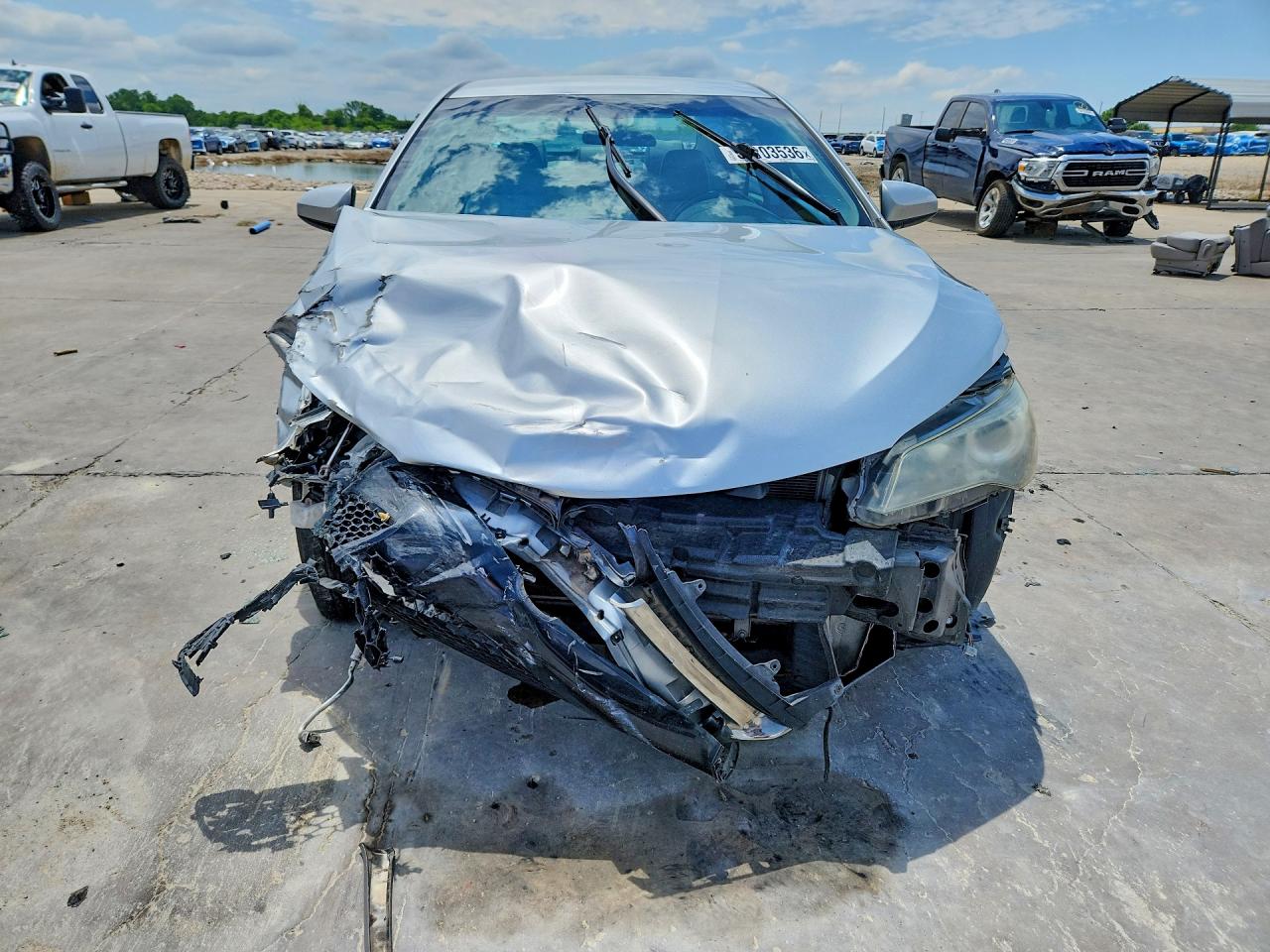 2017 TOYOTA CAMRY SE photo 13