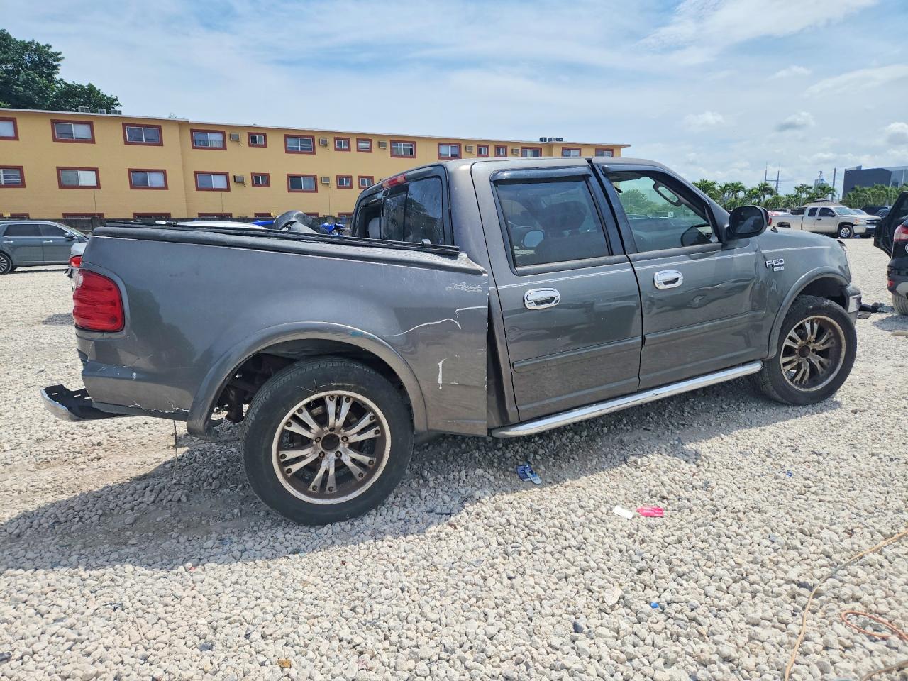2003 FORD F150 SUPERCREW photo 3
