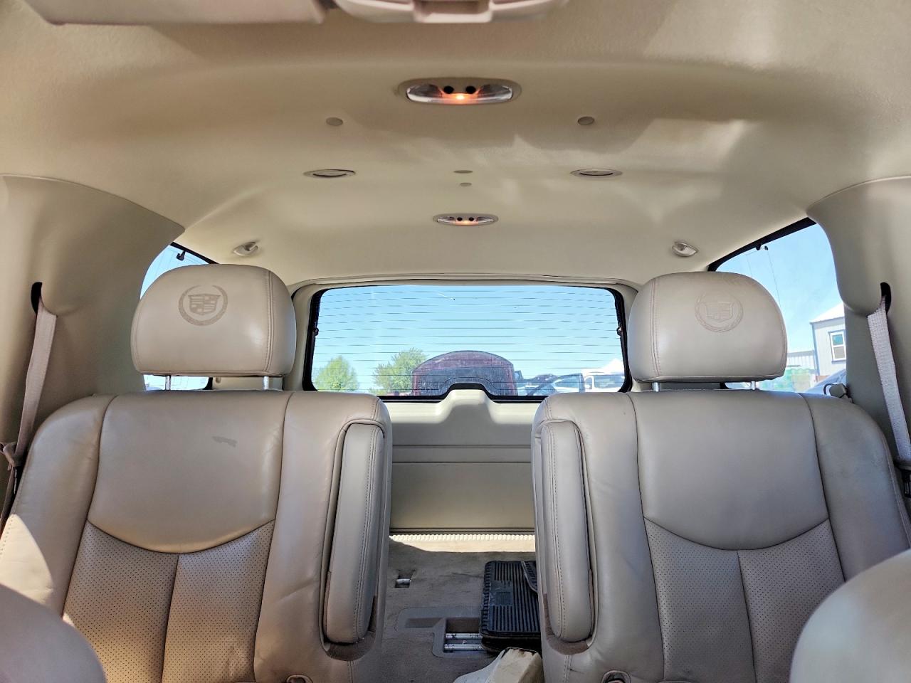 2005 CADILLAC ESCALADE LUXURY photo 28
