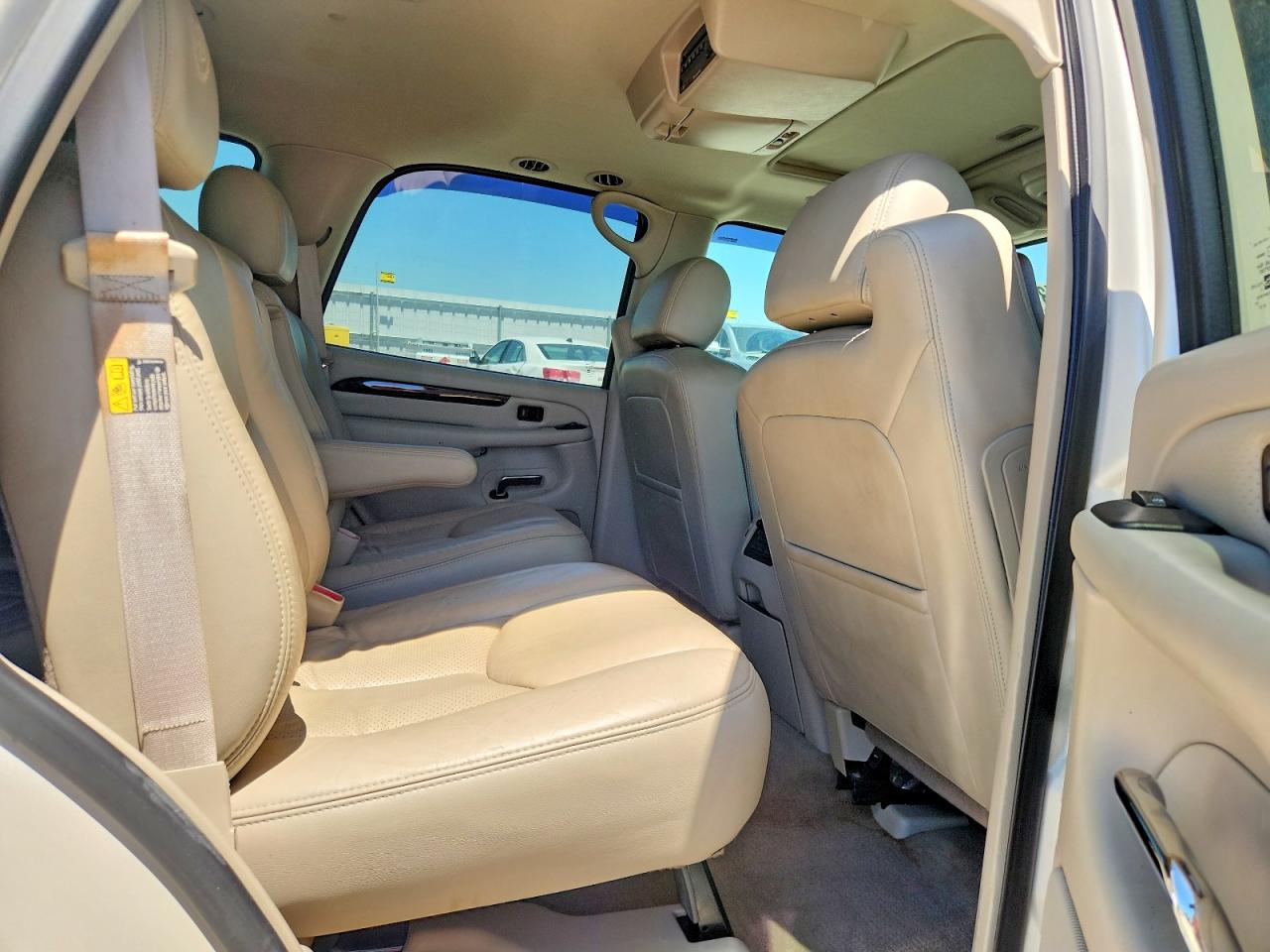 2005 CADILLAC ESCALADE LUXURY photo 31