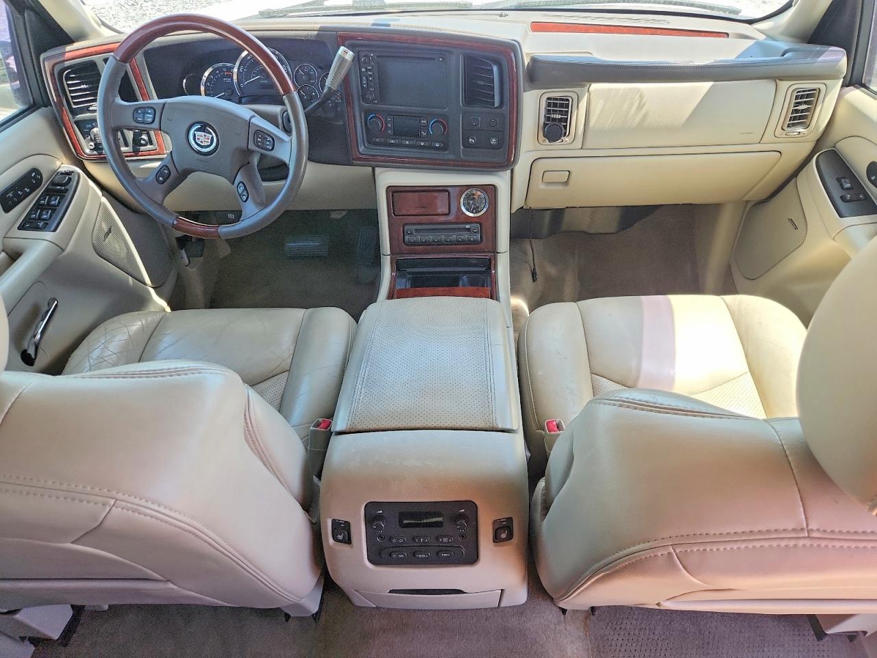 2005 CADILLAC ESCALADE LUXURY photo 22