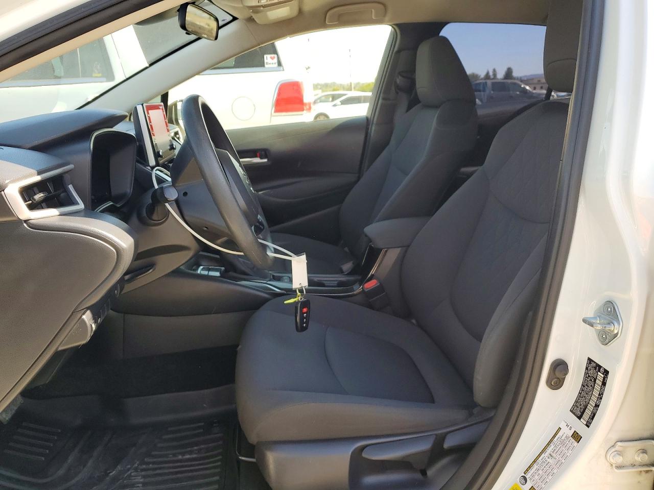 2021 TOYOTA COROLLA LE photo 13
