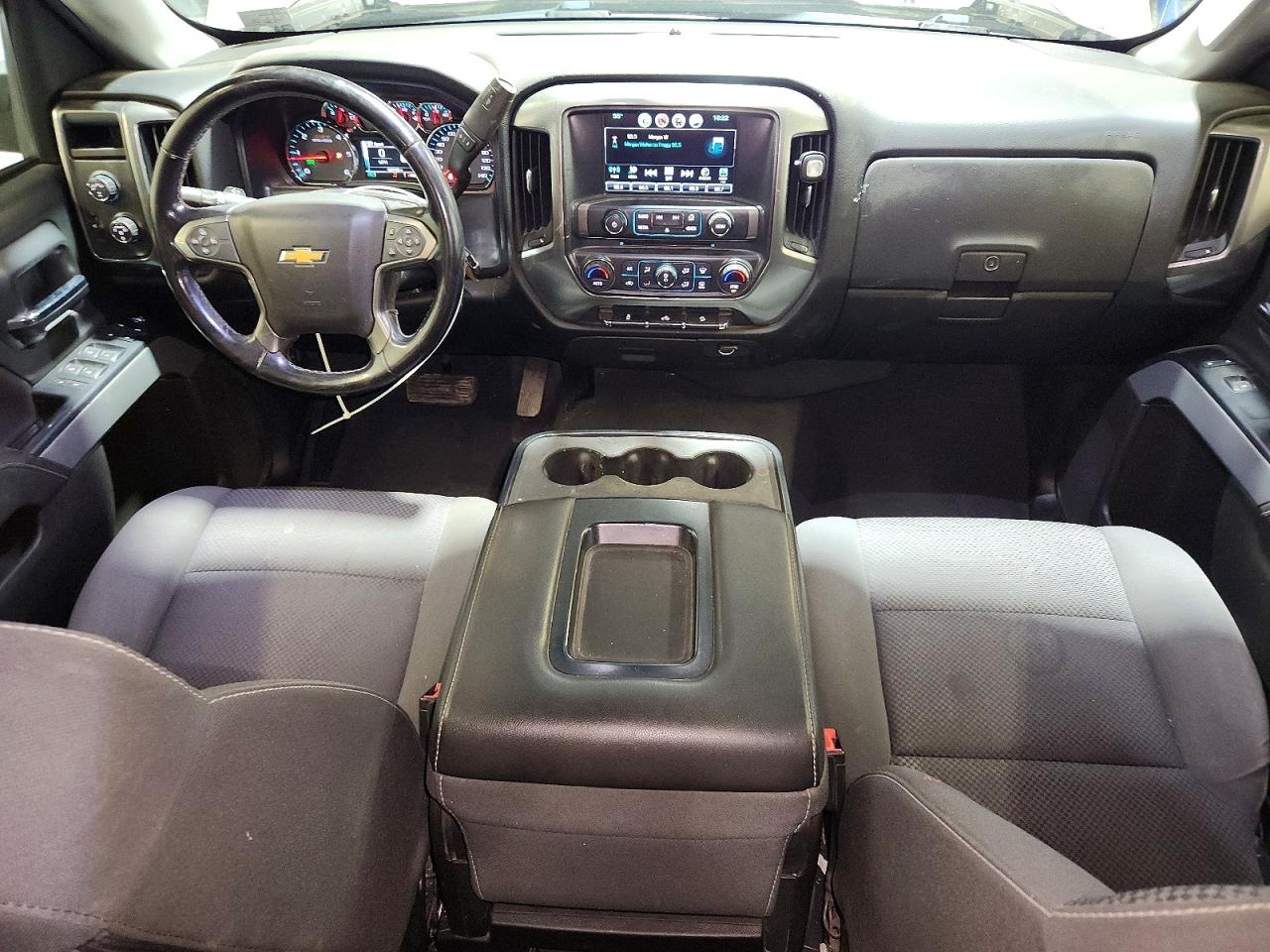 2018 CHEVROLET SILVERADO K1500 LT photo 15