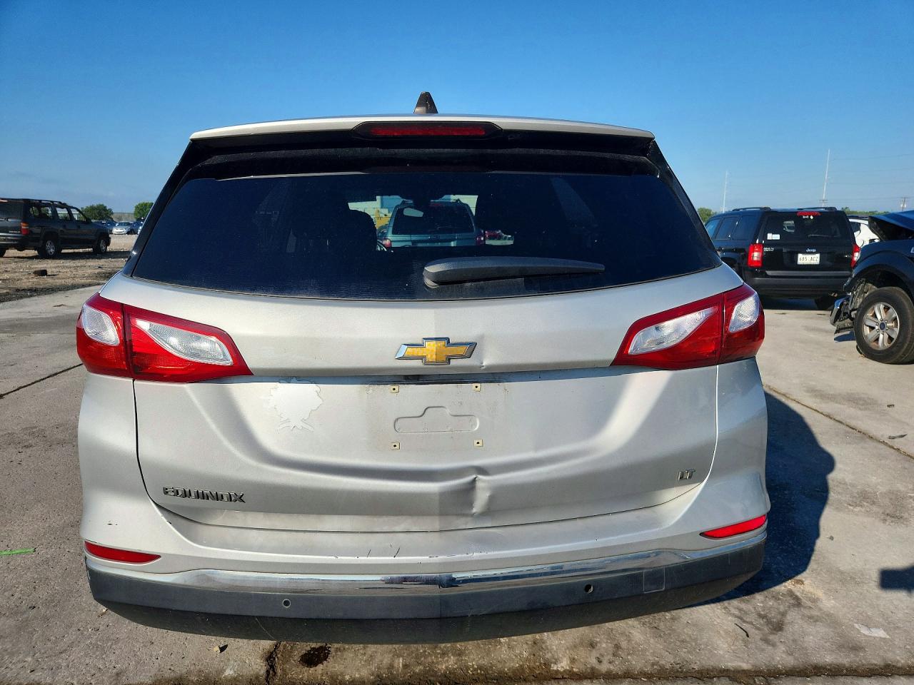 2019 CHEVROLET EQUINOX LT photo 11