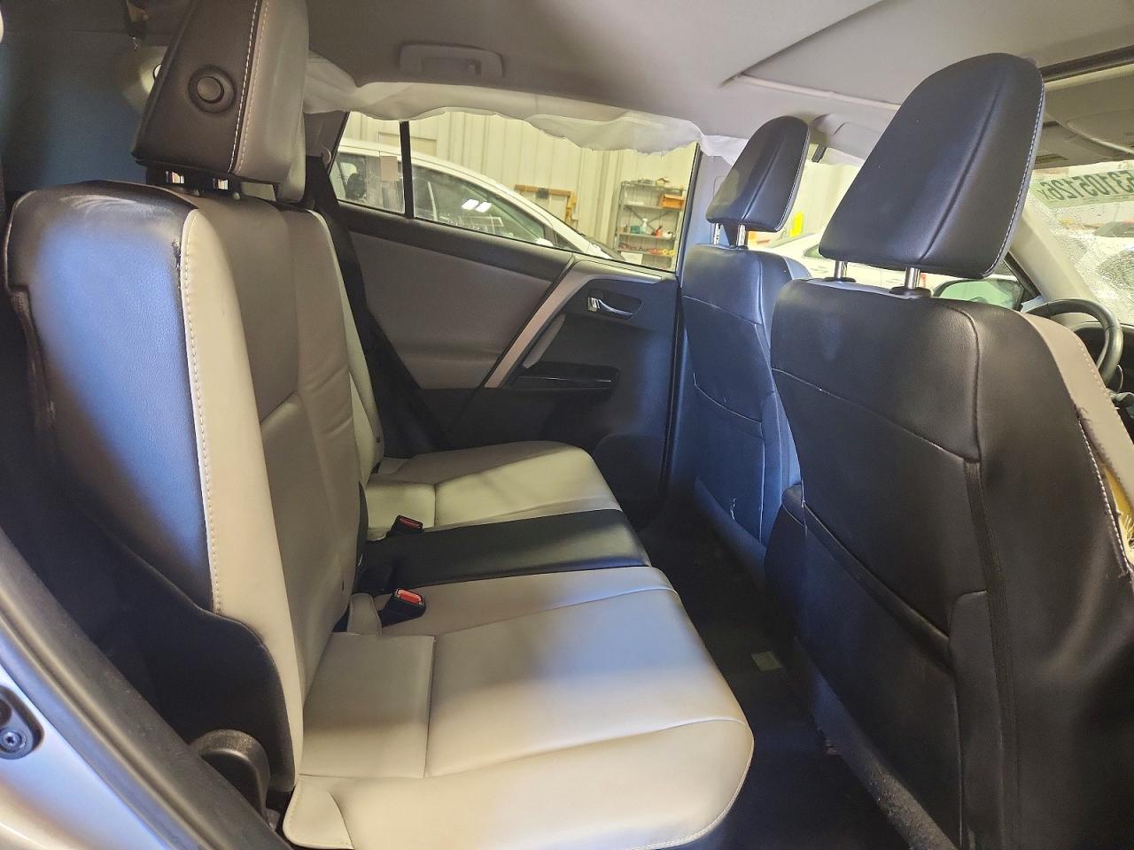 2016 TOYOTA RAV4 LIMITED photo 21