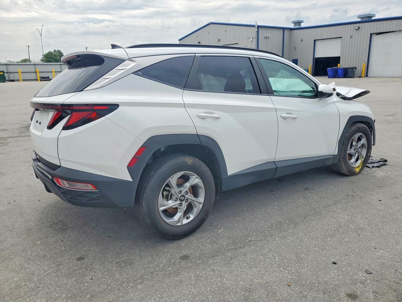 2024 HYUNDAI TUCSON SEL photo 7