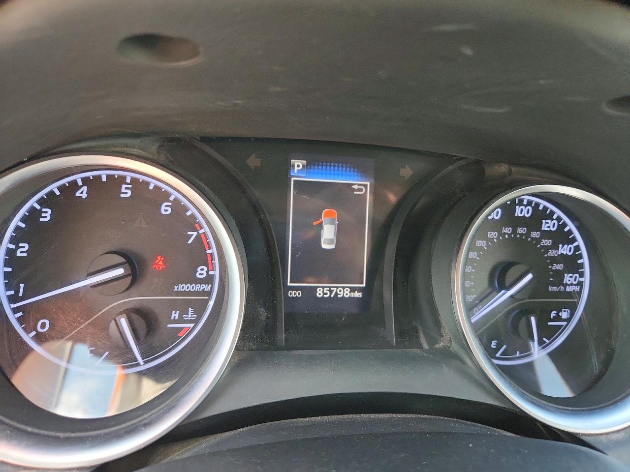 2018 TOYOTA CAMRY LE photo 9