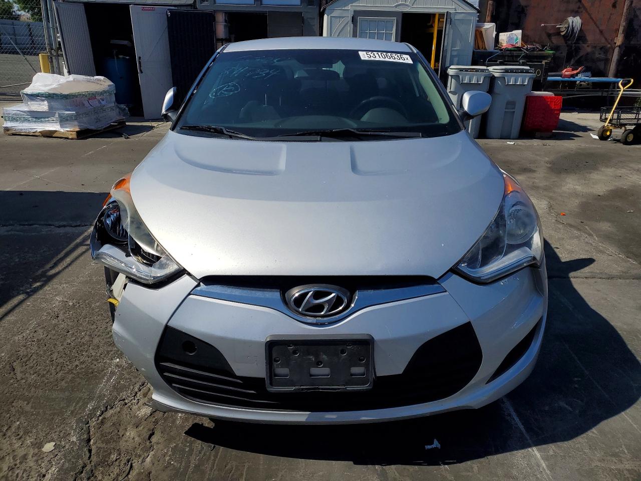 2016 HYUNDAI VELOSTER BASE photo 13