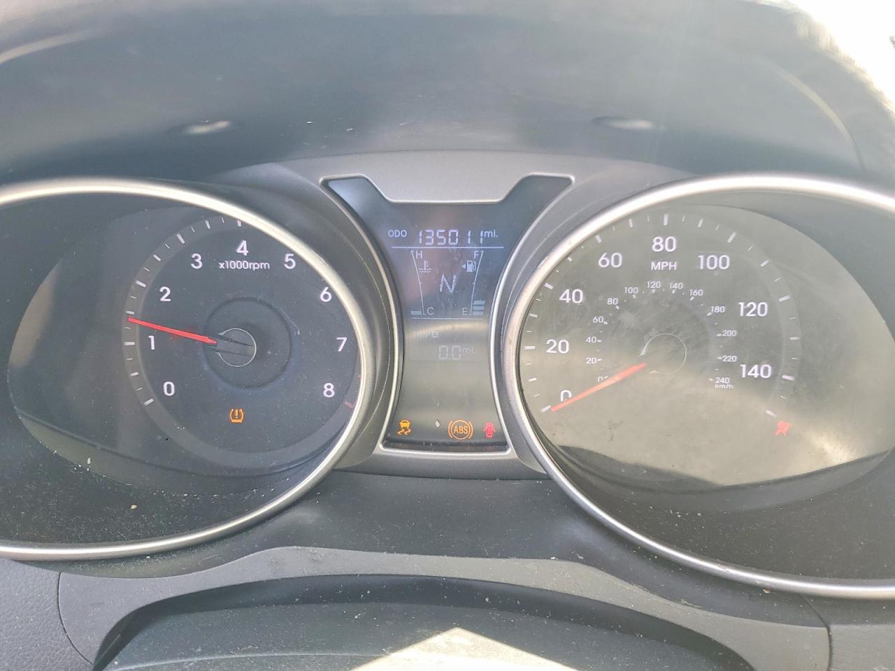 2016 HYUNDAI VELOSTER BASE photo 25