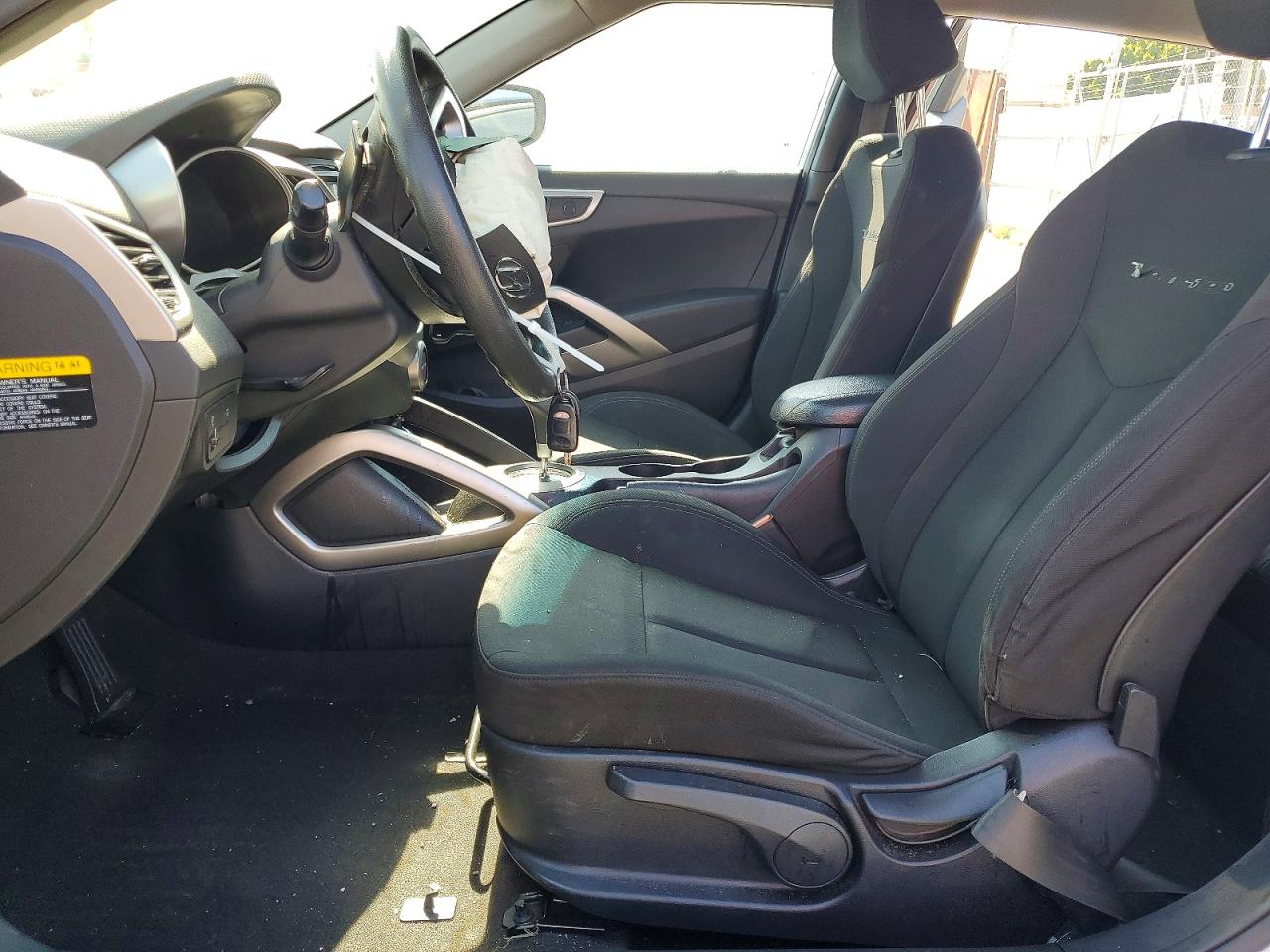 2016 HYUNDAI VELOSTER BASE photo 19