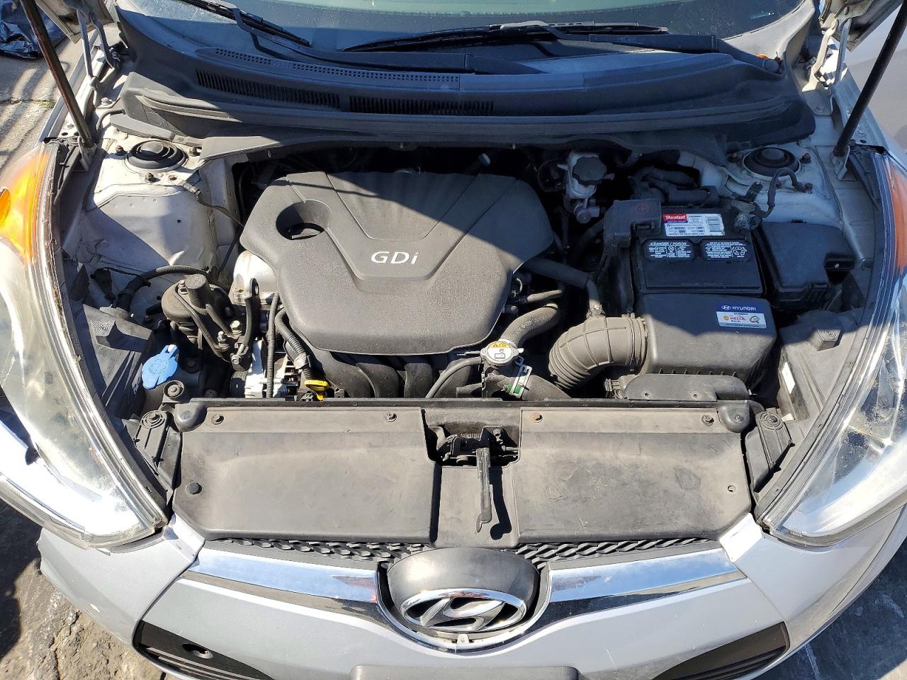 2016 HYUNDAI VELOSTER BASE photo 31
