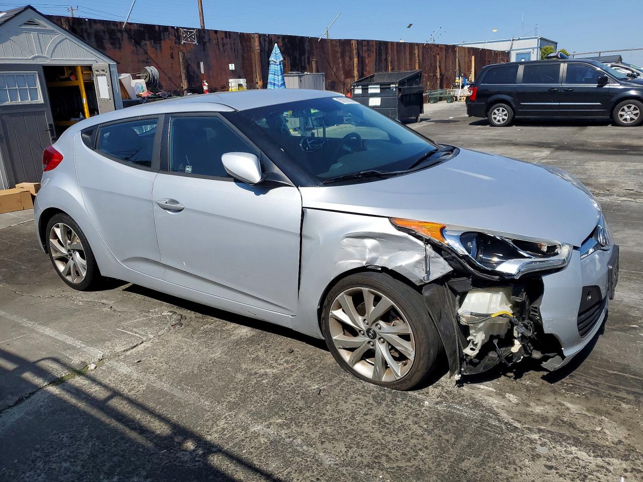 2016 HYUNDAI VELOSTER BASE photo 10