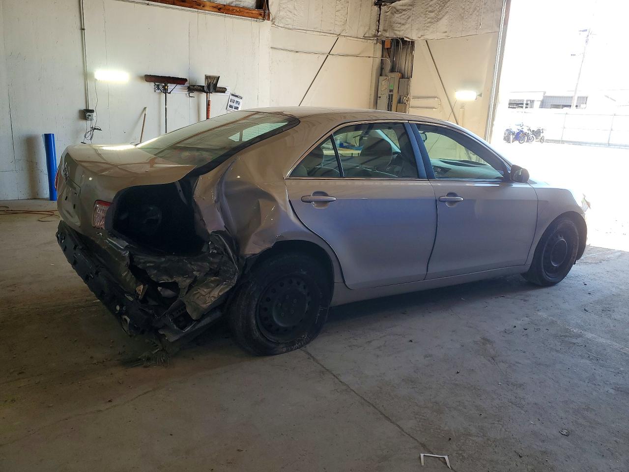 2008 TOYOTA CAMRY LE photo 5