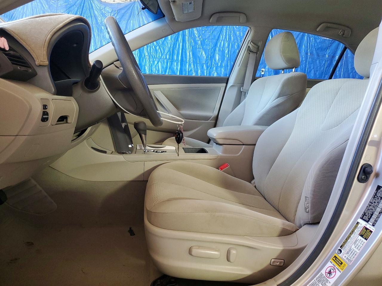 2008 TOYOTA CAMRY LE photo 13