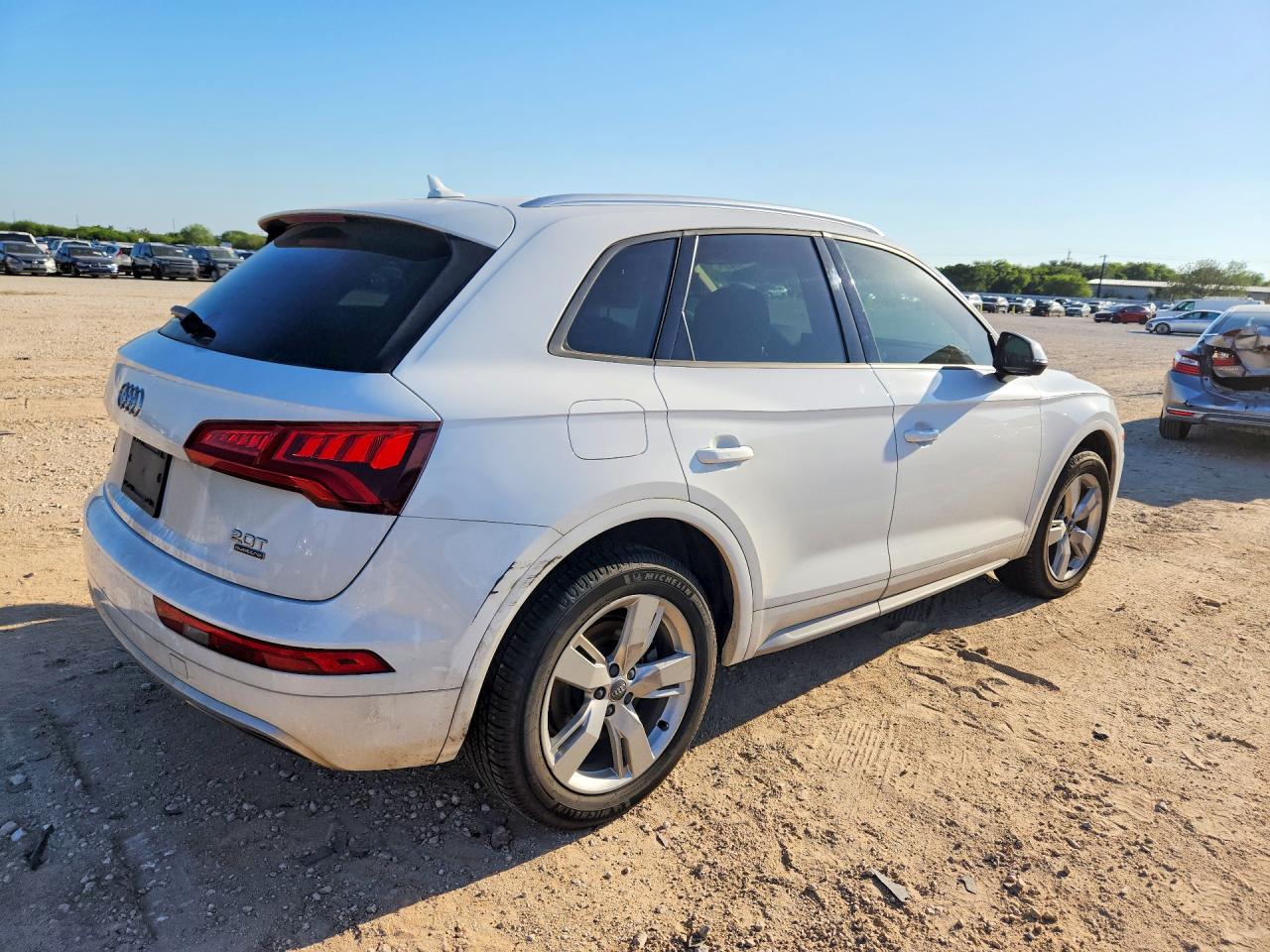 2018 AUDI Q5 PREMIUM photo 5