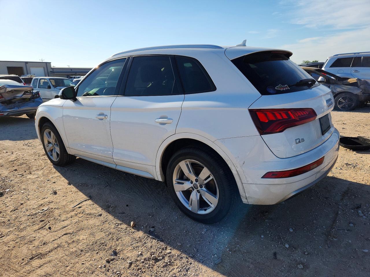 2018 AUDI Q5 PREMIUM photo 3