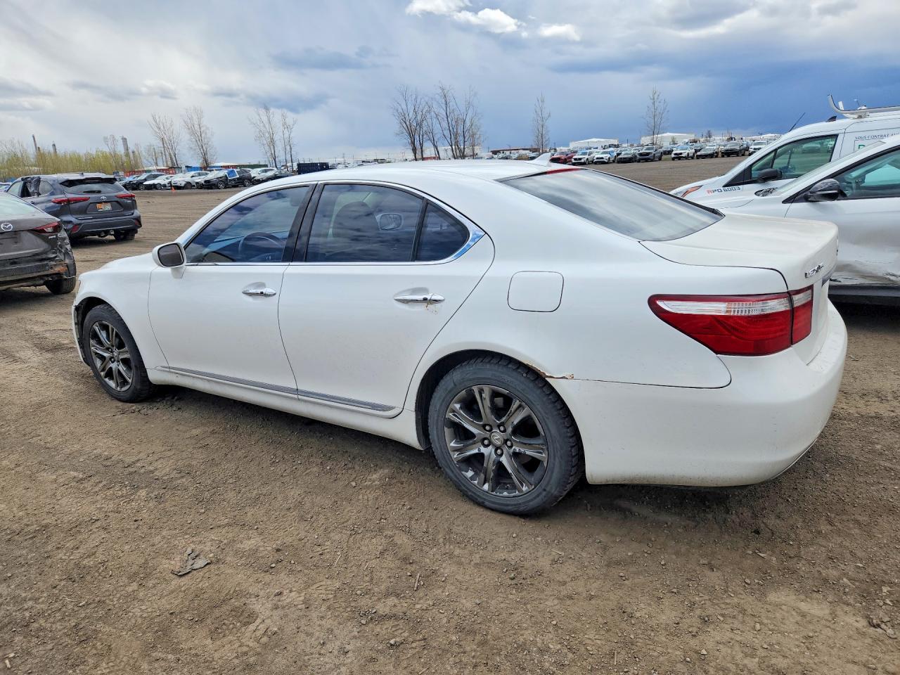 2007 LEXUS LS 460 photo 2